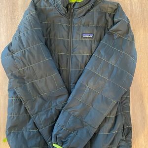 Grey Patagonia jacket boys Size Large (12)
